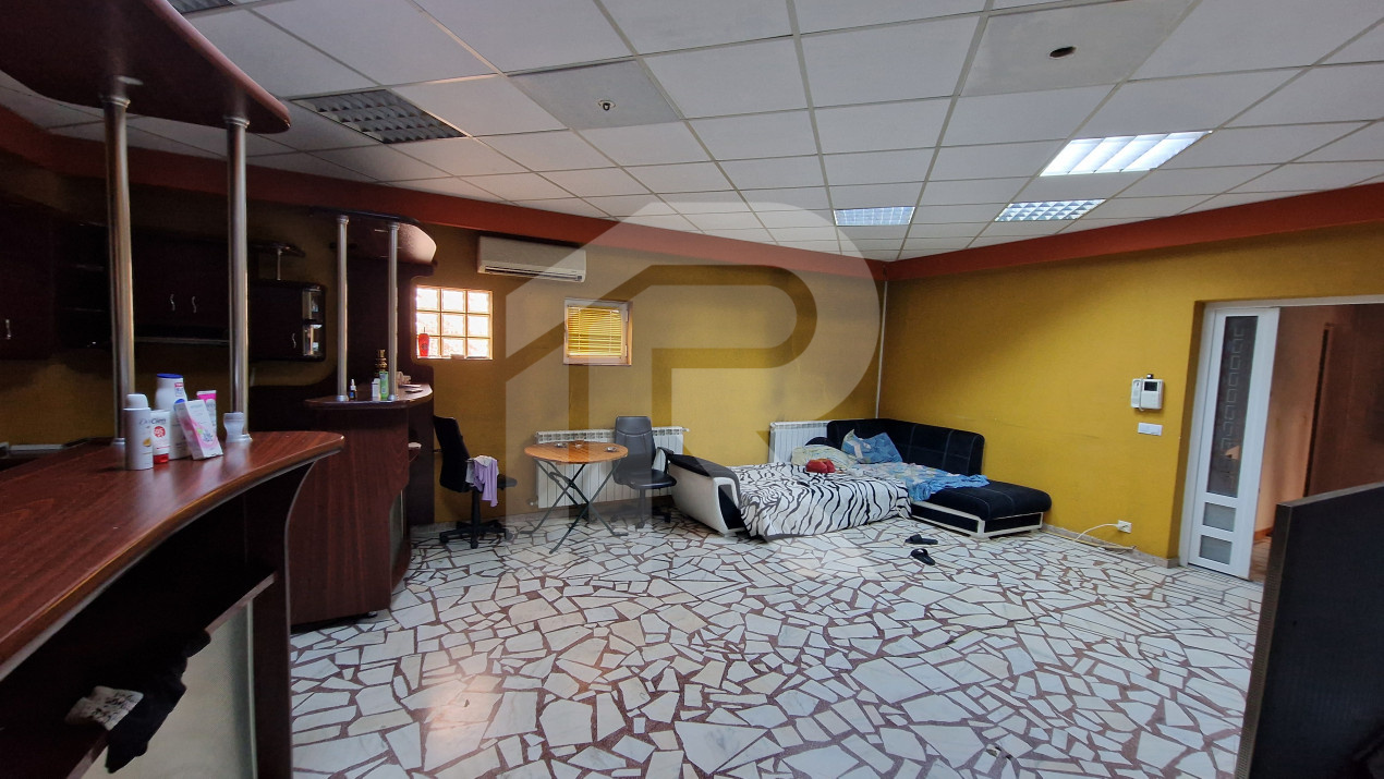 Vila , 300mp utili, ideala afterschool, cazare muncitori straini etc!