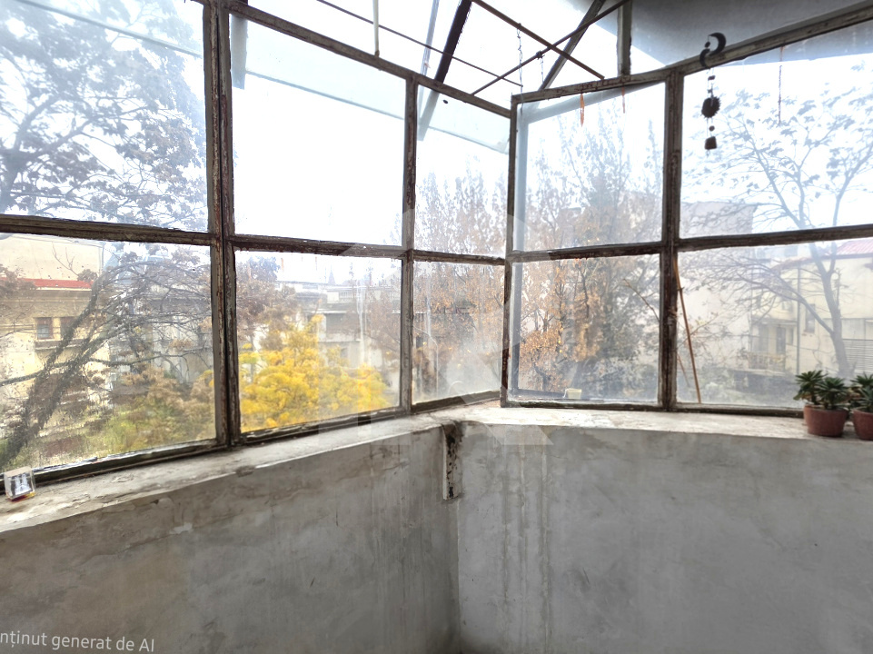 Apartament in Vila, 5 camere,  Alexandru Philippide 4, de renovat