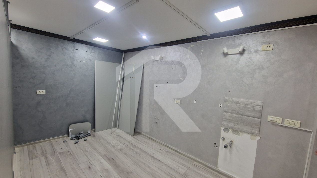 Spațiu comercial , Șoseaua Sălaj, locație cu vad, fost salon Tattoo !