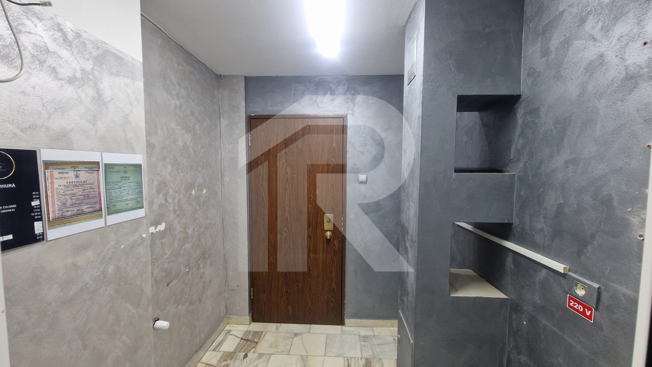 Spațiu comercial , Șoseaua Sălaj, locație cu vad, fost salon Tattoo !