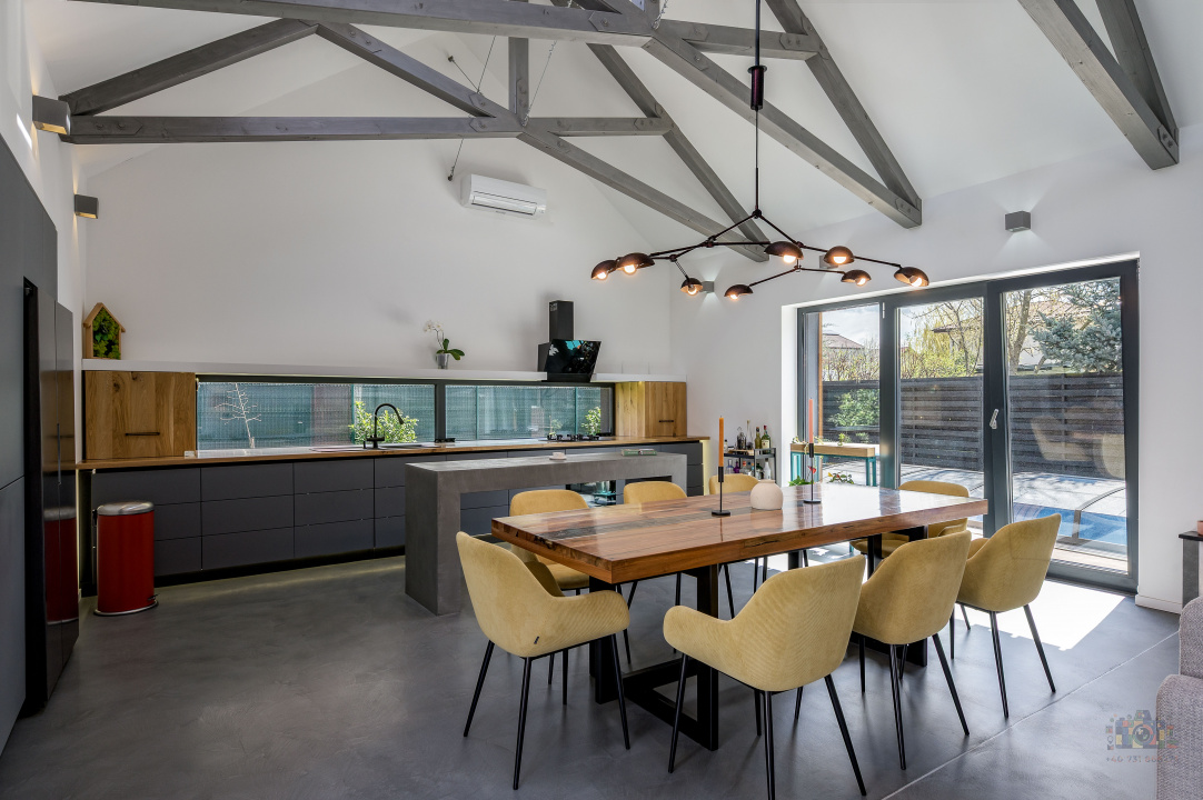 OTOPENI - SOFIA, VILA MODERNA 140 MP, LOT 600 MP, LA CHEIE!