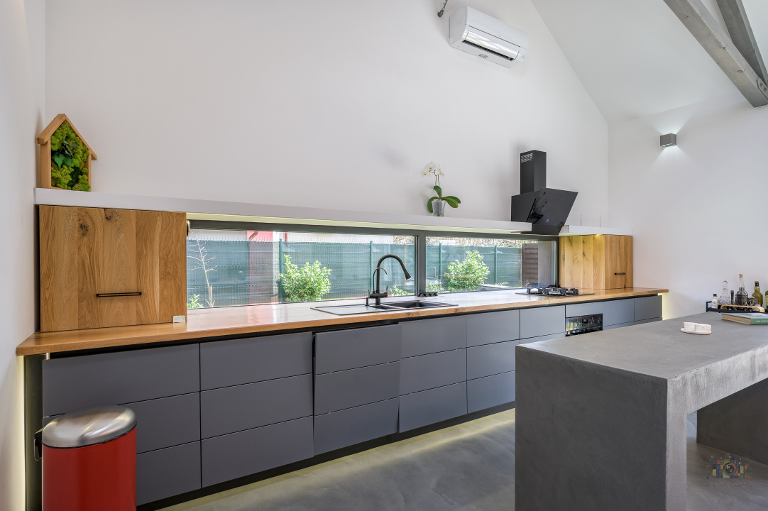 OTOPENI - SOFIA, VILA MODERNA 140 MP, LOT 600 MP, LA CHEIE!