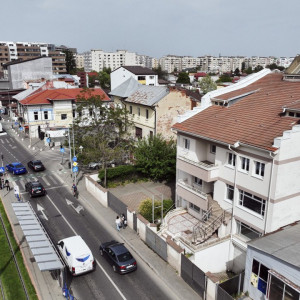 Clădire Versatila, Ideală pentru Domeniul Medical sau Educational